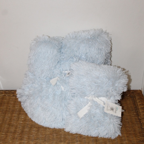 Pottery Barn Teen Recycled Super Fluffy Twin Duvet Cover and Sham.